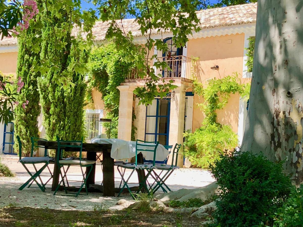 Bastide Du Regent Le Thor Exterior foto