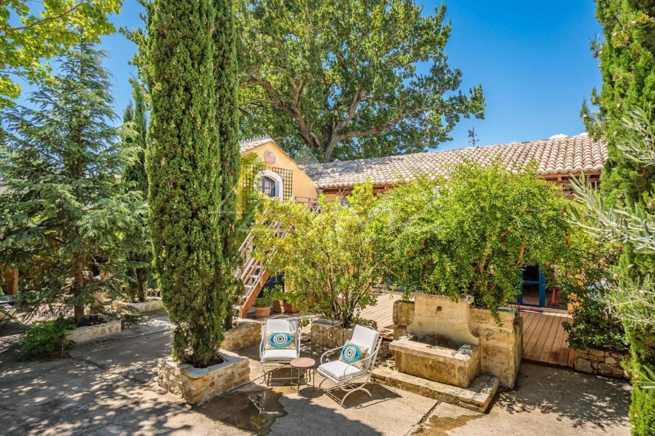 Bastide Du Regent Le Thor Exterior foto