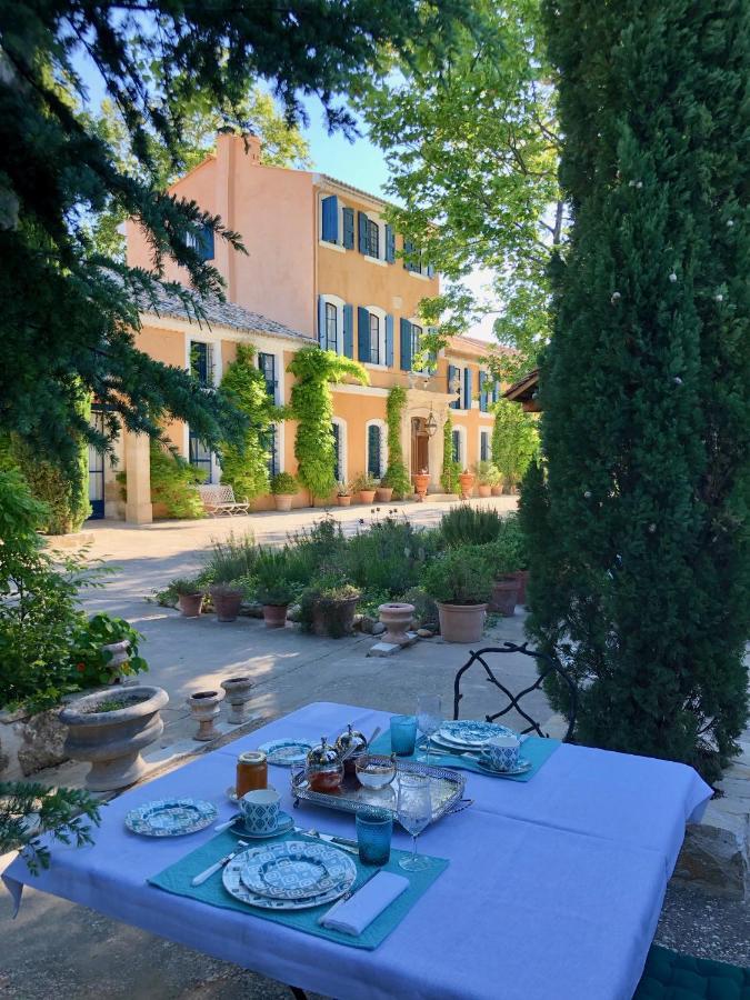 Bastide Du Regent Le Thor Exterior foto
